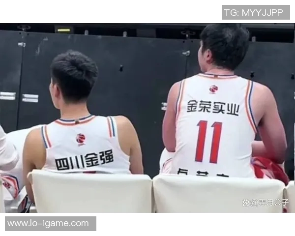 江苏男篮新外援确诊新冠无缘征战本赛季CBA联赛:危机中的奋力一搏 江苏男篮新外援确诊新冠无缘征战本赛季CBA联赛:危机中的奋力一搏