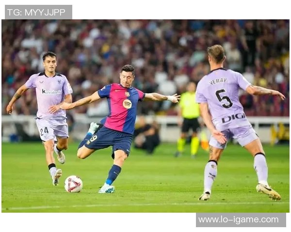 世体:巴萨希望今天收到市政府消息,在对毕包时回归诺坎普 世体:巴萨希望今天收到市政府消息,在对毕包时回归诺坎普