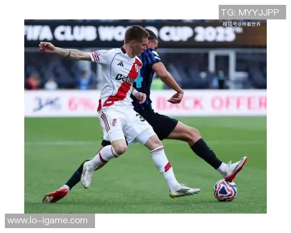 记者：因伤落选的马斯坦托诺仍加入阿根廷队的训练营